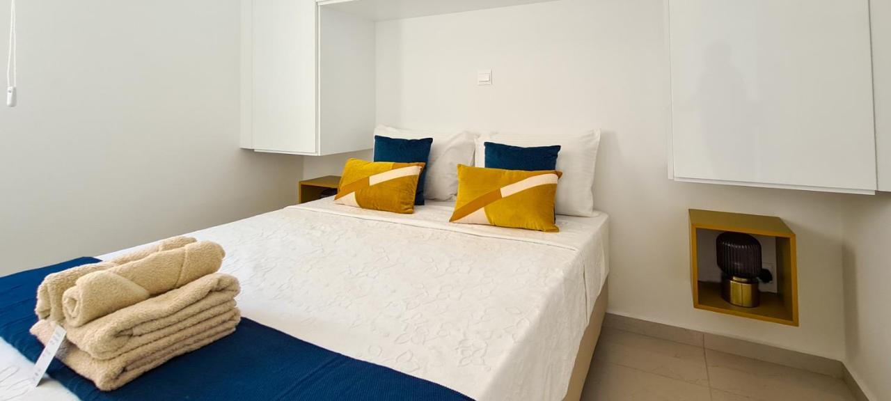 Phaedrus Living: Seaview Gold Flat Lighthouse 48 Leilighet Paphos Eksteriør bilde