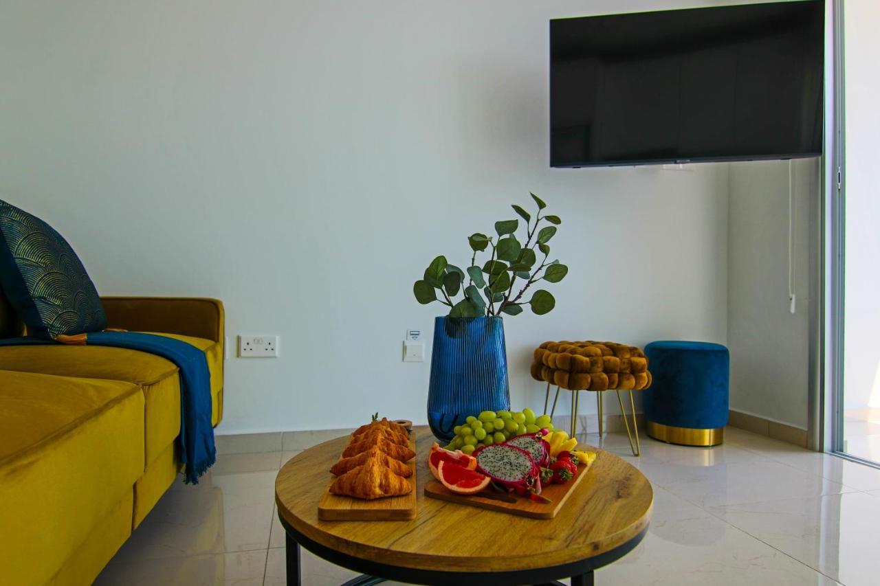 Phaedrus Living: Seaview Gold Flat Lighthouse 48 Leilighet Paphos Eksteriør bilde