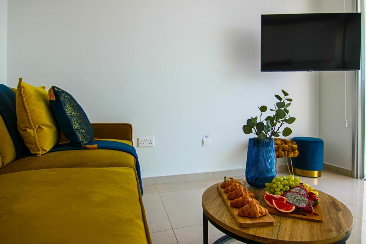 Phaedrus Living: Seaview Gold Flat Lighthouse 48 Leilighet Paphos Eksteriør bilde